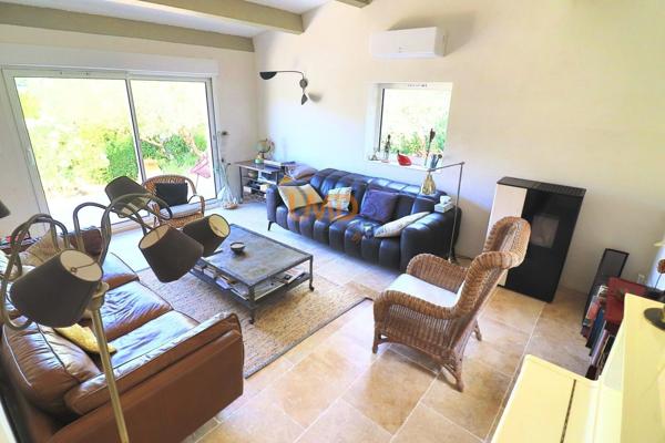 Cotignac: maison T5 de 165m2 sur terrain 1500m2