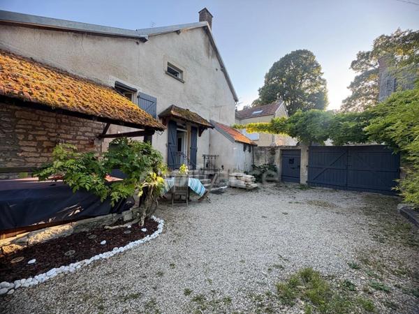 🏡 Coup de cœur – Maison en pierre rénovée avec charme et authenticité