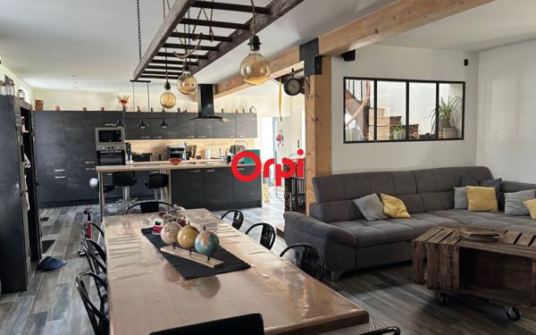 Maison à vendre    5 pièces •  Saint-Agnant