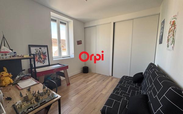 Maison à vendre    5 pièces •  Saint-Agnant