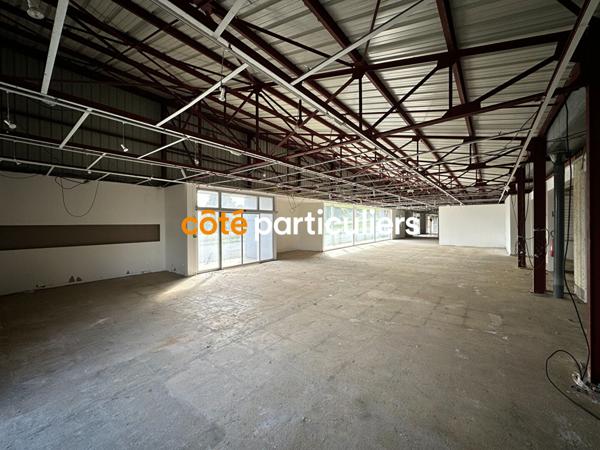 Vente Local commercial853 m² - SOLIGNAC SUR LOIRE (43370)