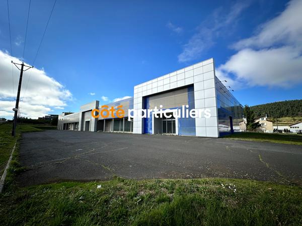 Vente Local commercial853 m² - SOLIGNAC SUR LOIRE (43370)