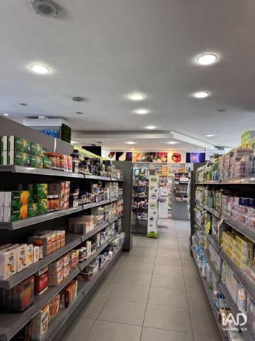 Murs commerciaux  à vendre 200 m² Saint-Martin-de-Crau