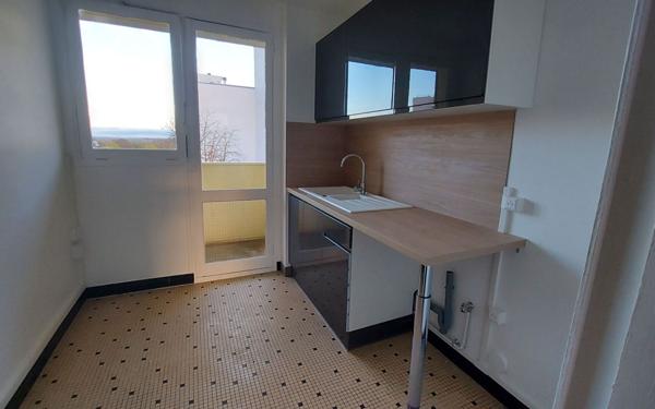 Appartement à louer    3 pièces • 69,16 m2 Saint-Quentin