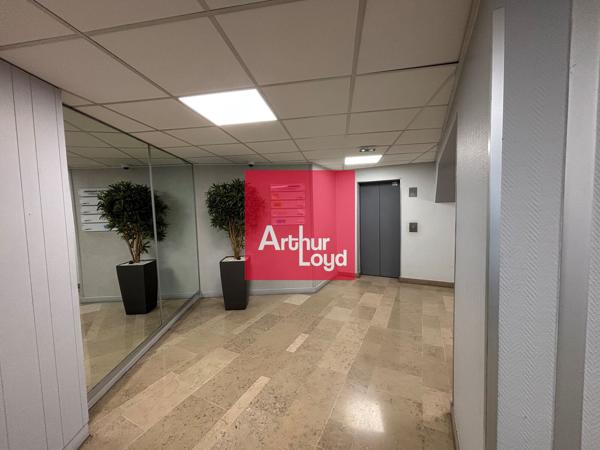 Bureaux à louer à Grenoble centre ville avec parkings et accès transports