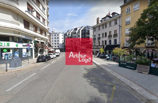 Bureaux à louer à Grenoble centre ville avec parkings et accès transports
