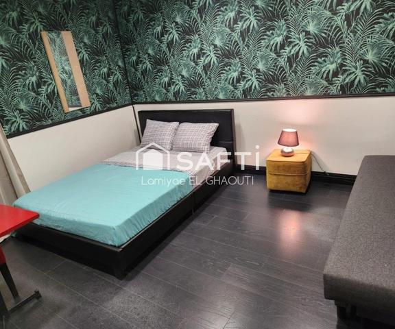 Restaurant en ANGLE + 3 CHAMBRES Airbnb au 1er
