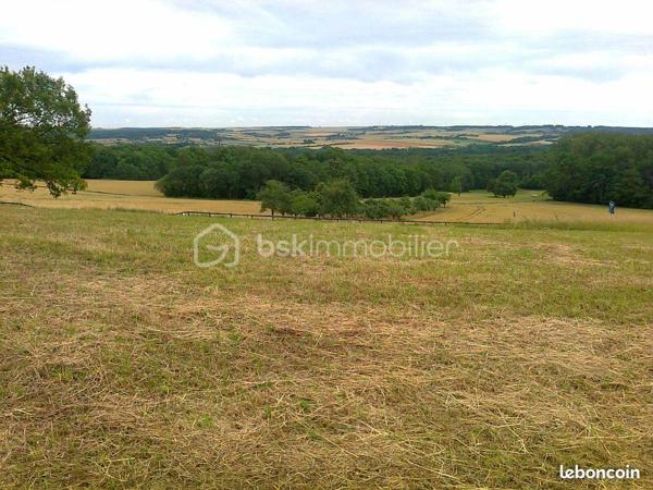 Terrain de 1 584 m²