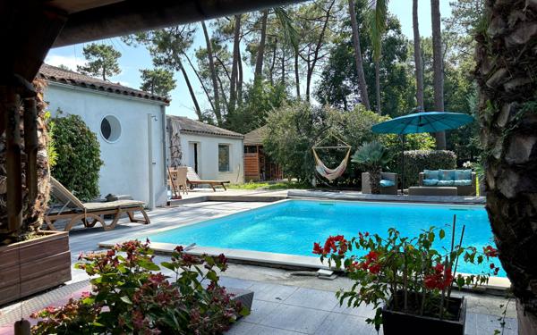 Maison à vendre    6 pièces •  Breuillet