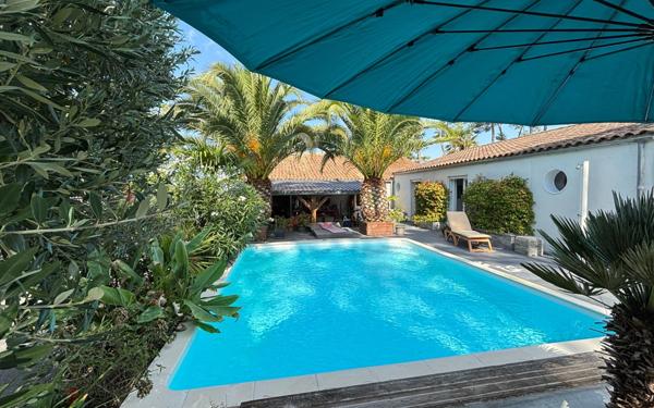 Maison à vendre    6 pièces •  Breuillet