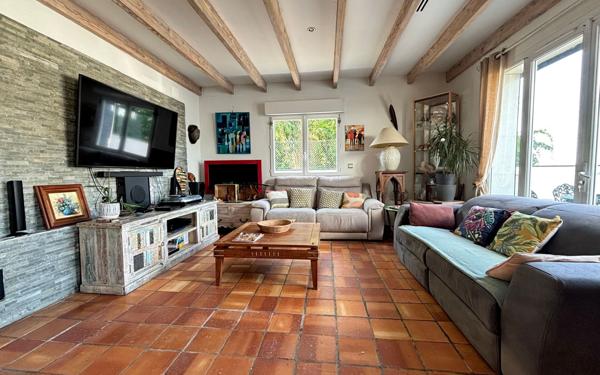 Maison à vendre    6 pièces •  Breuillet