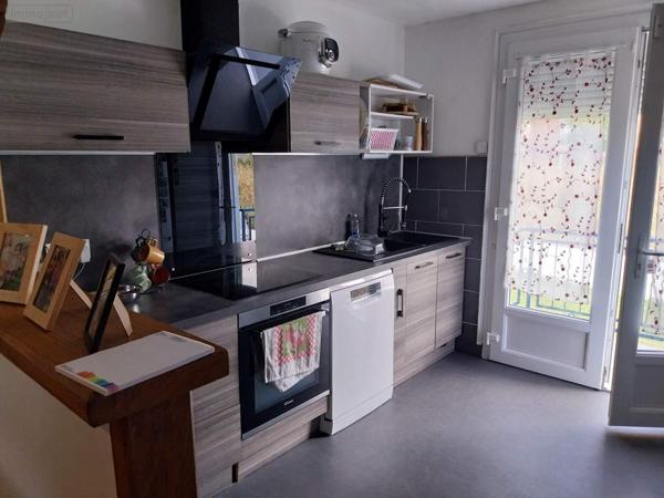 Maison à louer à Pont-Audemer dans l'Eure (27500), ref : 065/285   
TOURVILLE SUR PONT AUDEMER - Centre ville