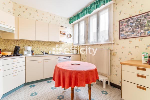 Maison 12 pièces - 240 m² Exclusivité efficity