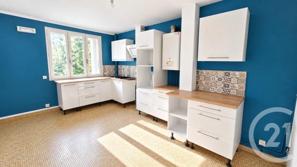 Appartement T4 à vendre  4 pièces - 81,92 m 2   BERNAY  - 27