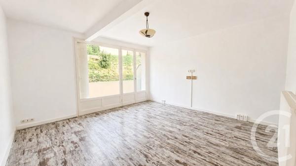 Appartement T4 à vendre  4 pièces - 81,92 m 2   BERNAY  - 27