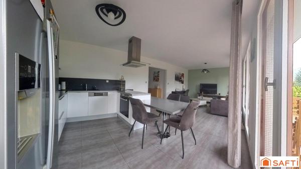 SUPERBE T3 RÉNOVÉ DE 67 m² — DOMAINE BARNAVE