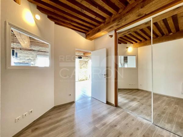 APPARTEMENT T2 A LOUER - LYON 1ER ARRONDISSEMENT - 58.02 m 2 - 1 183 € charges comprises par mois