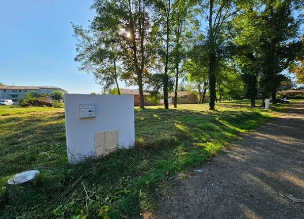 Terrain à vendre    Saint-Pierre-du-Mont