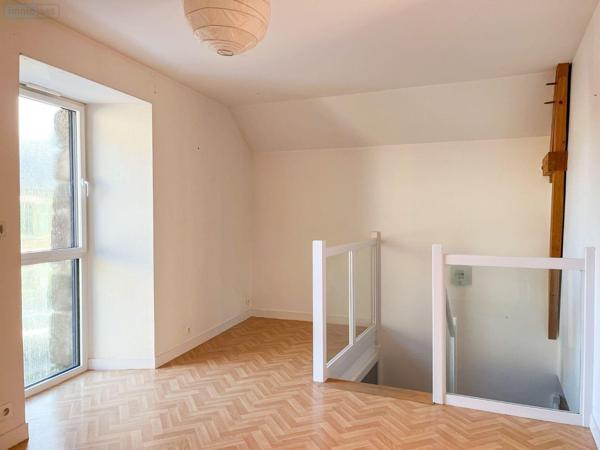 Local professionnel à louer à Hédé Bazouges en Ille-et-Vilaine (35630), ref : 020/618