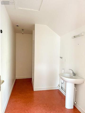 Local professionnel à louer à Hédé Bazouges en Ille-et-Vilaine (35630), ref : 020/618