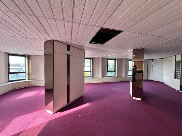 VENTE - BUREAUX - VIRIAT LA NEUVE - PROCHE BOURG EN BRESSE