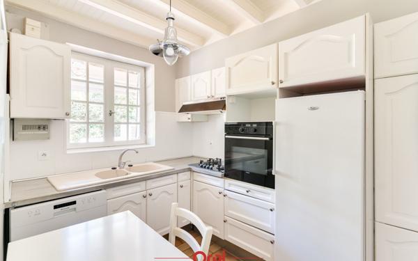 Maison à vendre    5 pièces • 83 m2 Marseille 12