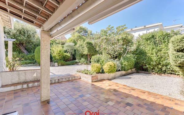 Maison à vendre    5 pièces • 83 m2 Marseille 12