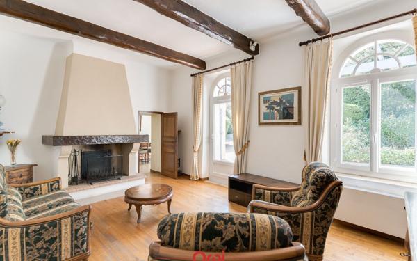 Maison à vendre    5 pièces • 83 m2 Marseille 12