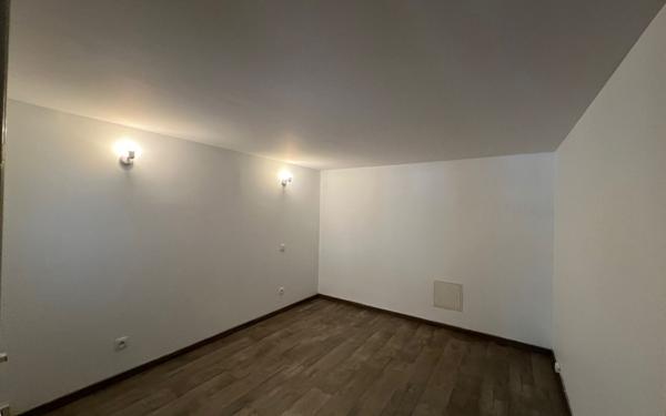 Maison à louer    6 pièces •  Castres