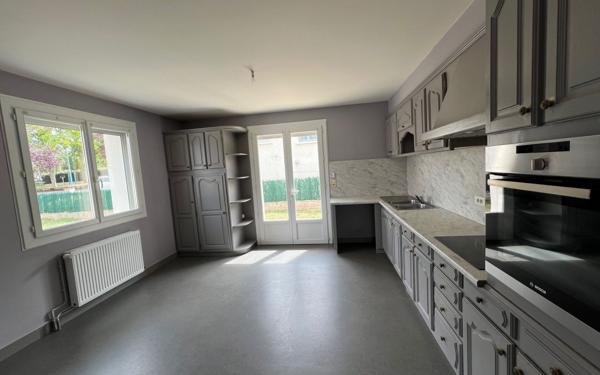 Maison à louer    6 pièces •  Castres