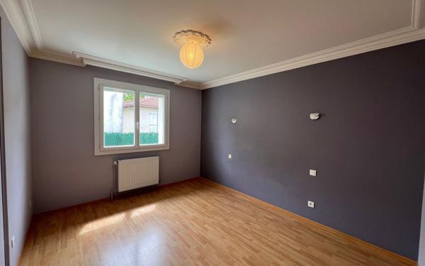 Maison à louer    6 pièces •  Castres