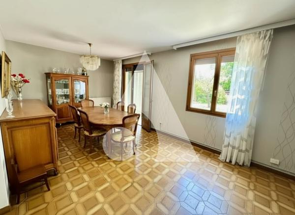 Maison 5 pièces 117.21 m2