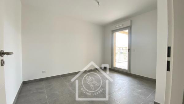 Appartement à vendre 2 pièces de 42m2 avec terrasse à CELONY AIX EN PROVENCE