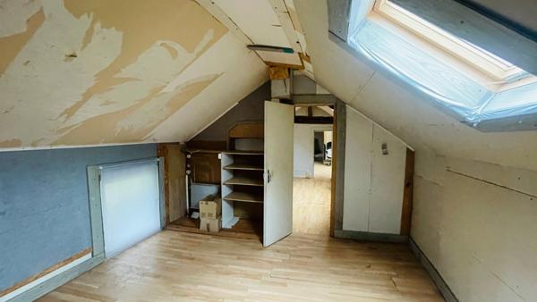 AVEC TRAVAUX Charmante longère à rénover 3 pièces 95m2 Jardin 110m2 SANCOINS (18)