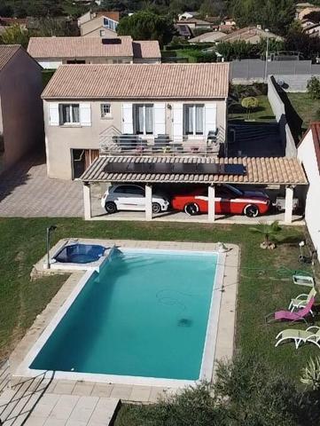 Maison individuelle de plain pied avec sous sol Chanos Curson