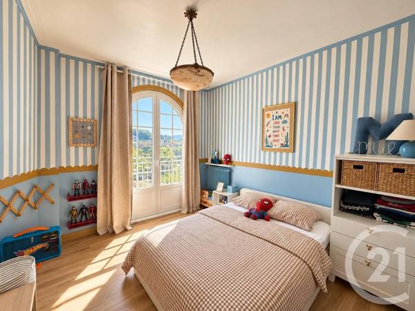 Maison à vendre  7 pièces - 215 m 2   HENDAYE  - 64