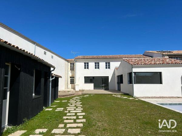 Maison à vendre 7 pièces 397 m² La Flotte