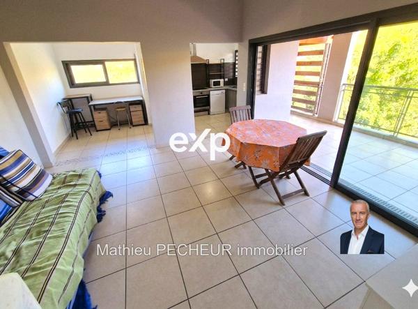 Saint-Paul / L’étang / Appartement T2 50 m2 + Varangue 25 m2 avec vue dégagée + 1 Parking