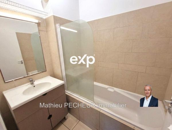 Saint-Paul / L’étang / Appartement T2 50 m2 + Varangue 25 m2 avec vue dégagée + 1 Parking