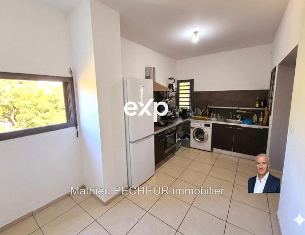Saint-Paul / L’étang / Appartement T2 50 m2 + Varangue 25 m2 avec vue dégagée + 1 Parking