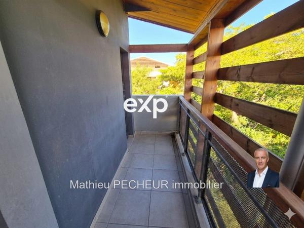 Saint-Paul / L’étang / Appartement T2 50 m2 + Varangue 25 m2 avec vue dégagée + 1 Parking