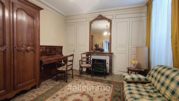 Maison Sézanne 8 pièces 252 m2