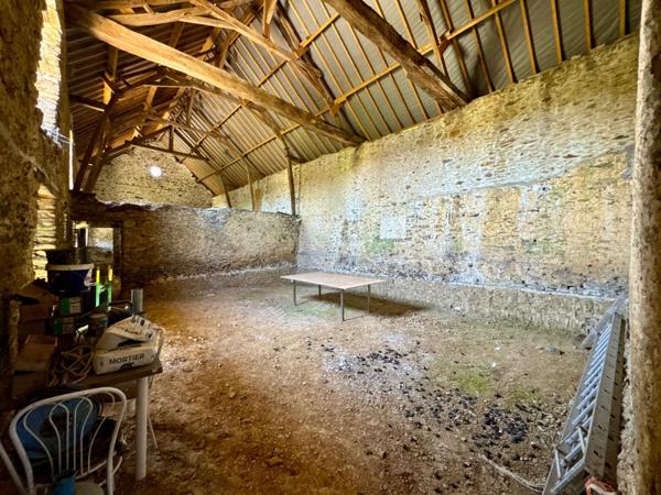 Longère à rénover avec terrain