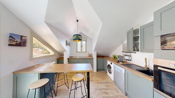 Apt T4 d'exception, neuf, garage, terrasse