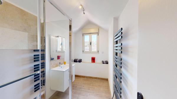 Apt T4 d'exception, neuf, garage, terrasse