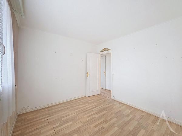 Appartement bord de Seine, 4 pièces de plus de 70 m² - Proche centre ville