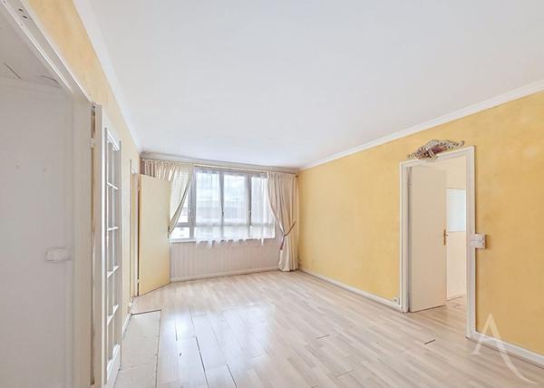Appartement bord de Seine, 4 pièces de plus de 70 m² - Proche centre ville