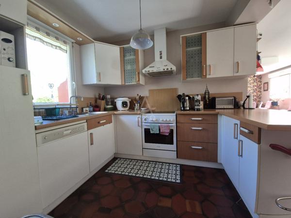 MAISON CONTEMPORAINE 4 CHAMBRES - BUREAU