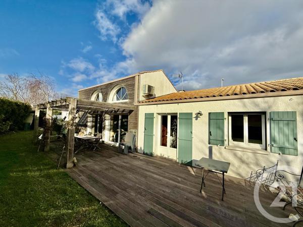 Maison à vendre  6 pièces - 165 m2 PERIGNY - 17