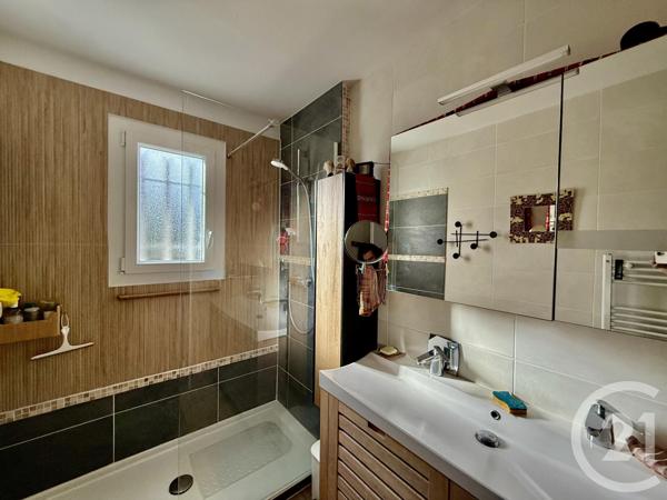 Maison à vendre  6 pièces - 165 m2 PERIGNY - 17